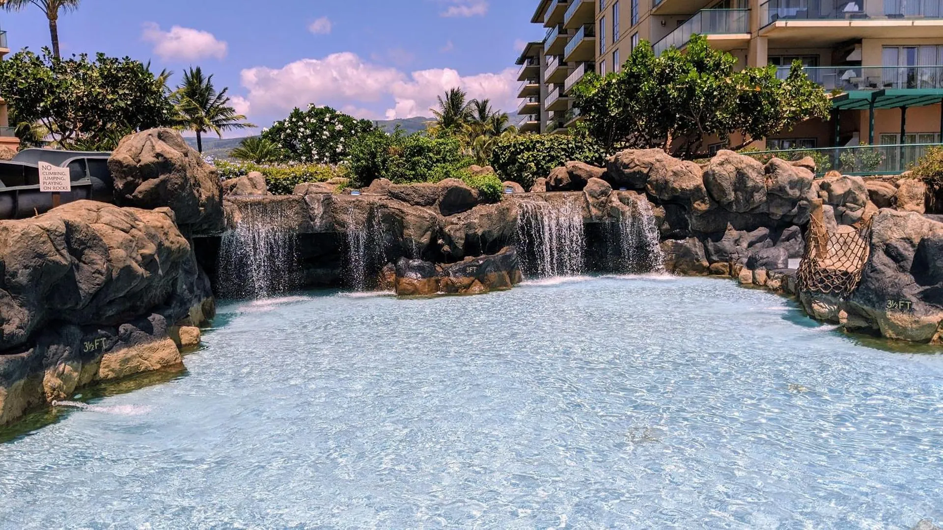 Maui Westside Presents: Honua Kai - Luana Garden Villas 7B Lahaina Apartahotel