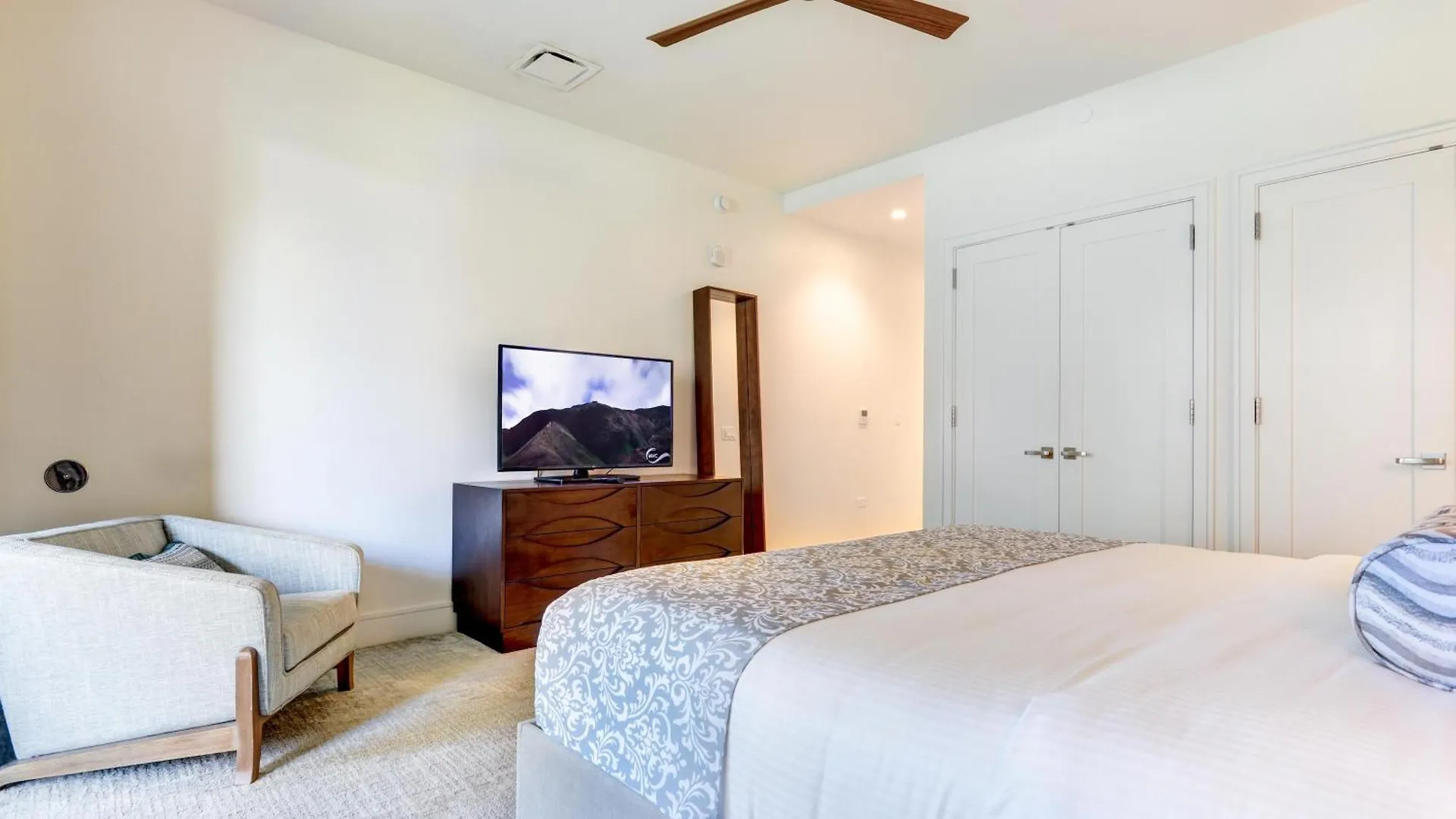 Maui Westside Presents: Honua Kai - Luana Garden Villas 7B Lahaina 0*,